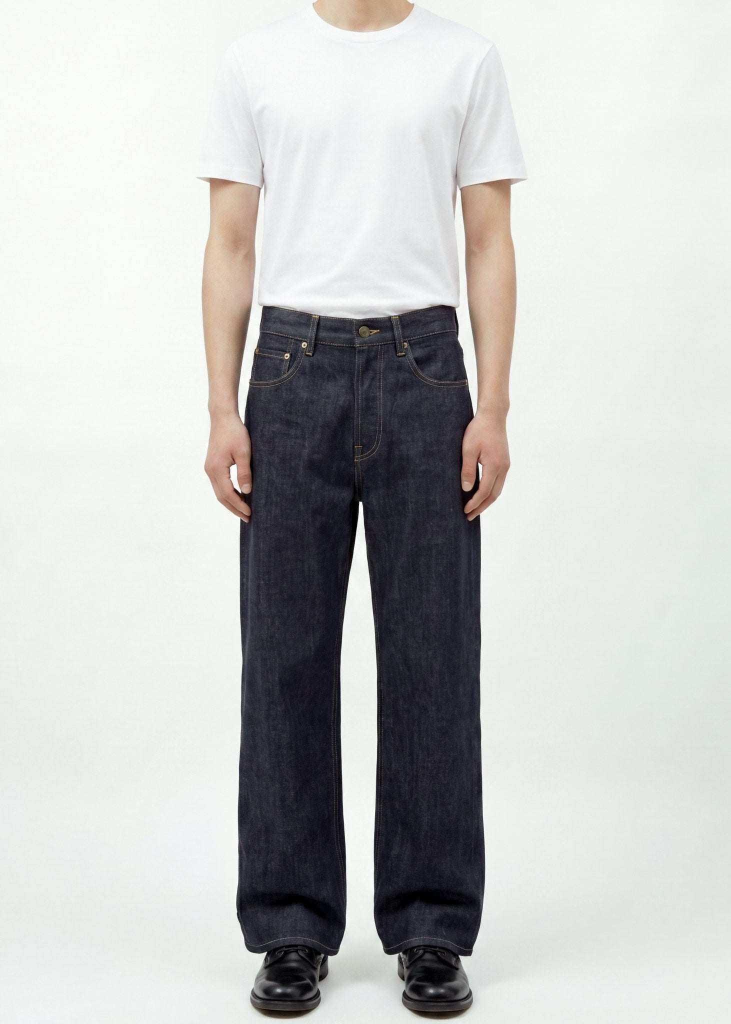 LXPL DENIM PANTS インディゴ 着用イメージ